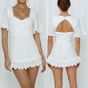 Hello Molly Soft Glow White Dress Sweetheart Neck Open Back Built-In Shorts 6
